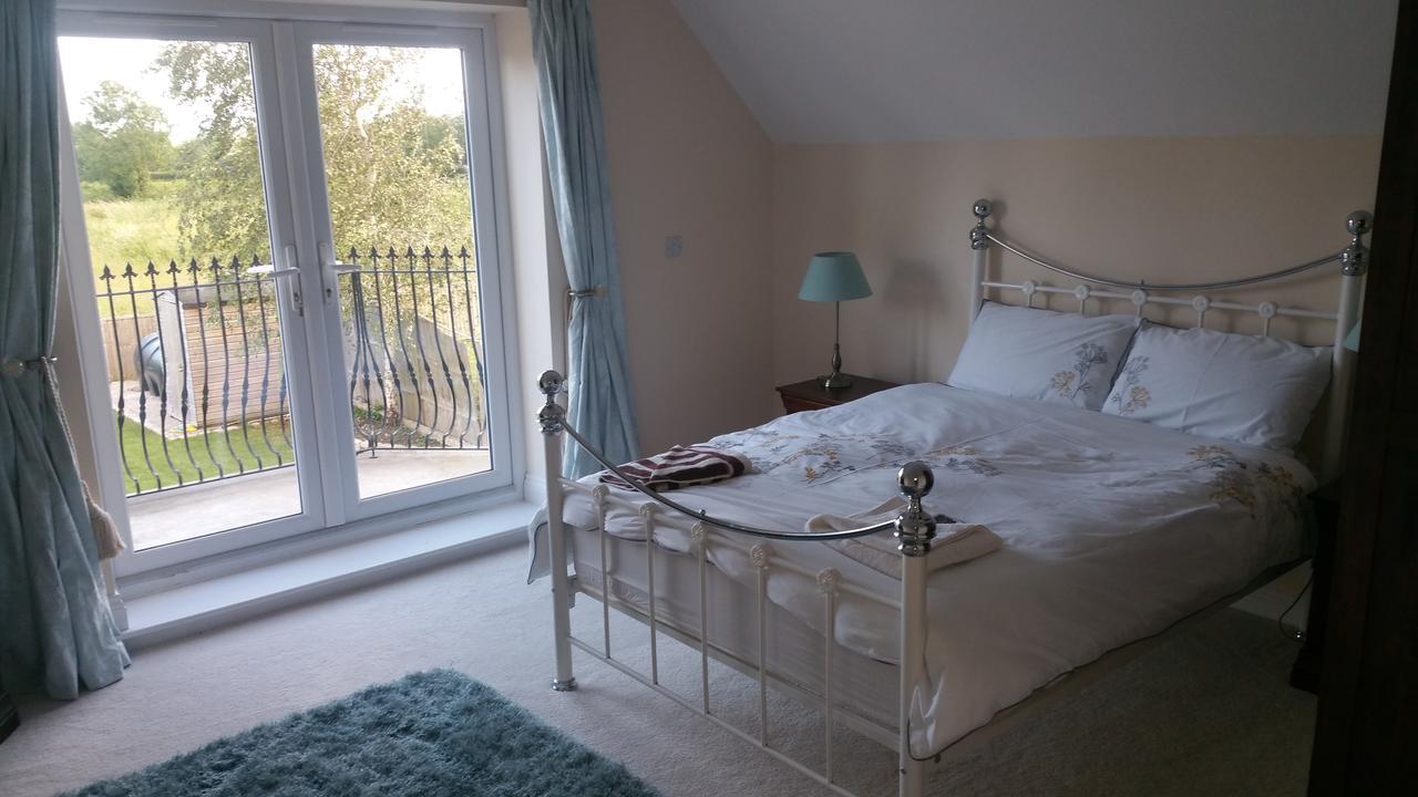 Millbatch Farm Bed & Breakfast กลาสตันเบอรี ภายนอก รูปภาพ